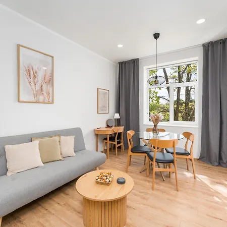 Freshly Renovated 24h Check In Available Free Parking And Parking For Campervan Available * Parnu