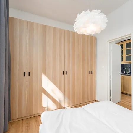 Freshly Renovated 24h Check In Available Free Parking And Parking For Campervan Available * Parnu